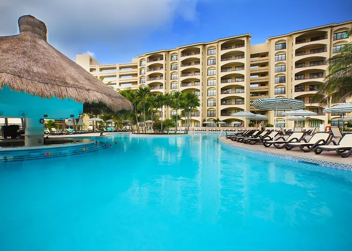 The Royal Islander - An All Suites Resort Cancun